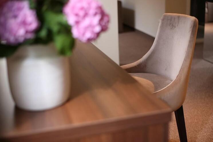 אומיס Central Luxury Rooms מראה חיצוני תמונה